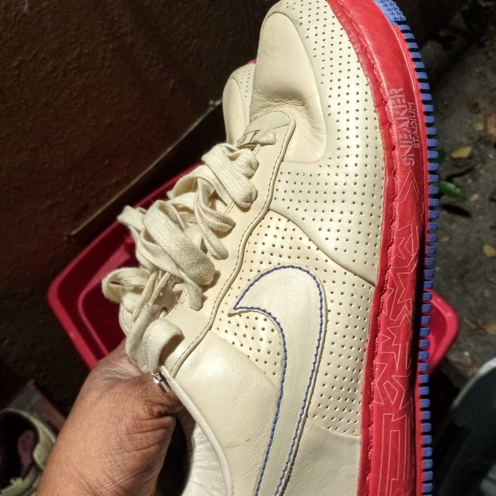 Sneakers - Picture 10 of 16